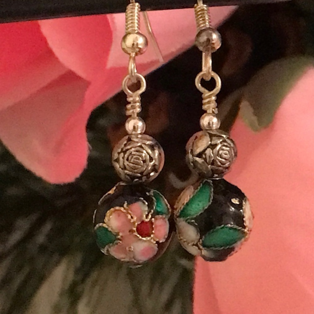 🔥ON SALE🔥3/$30🔥 💖 LA Design💖Handmade Earrings